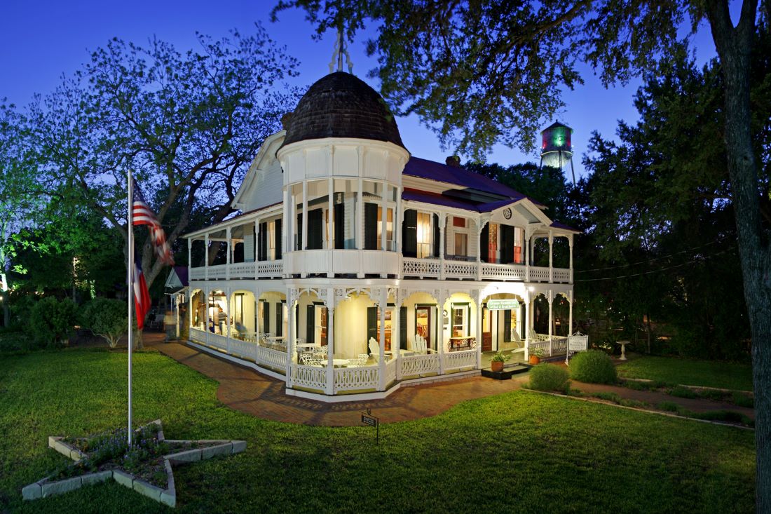 Gruene Mansion Inn - Romantic Stays in the Texas Hill Country