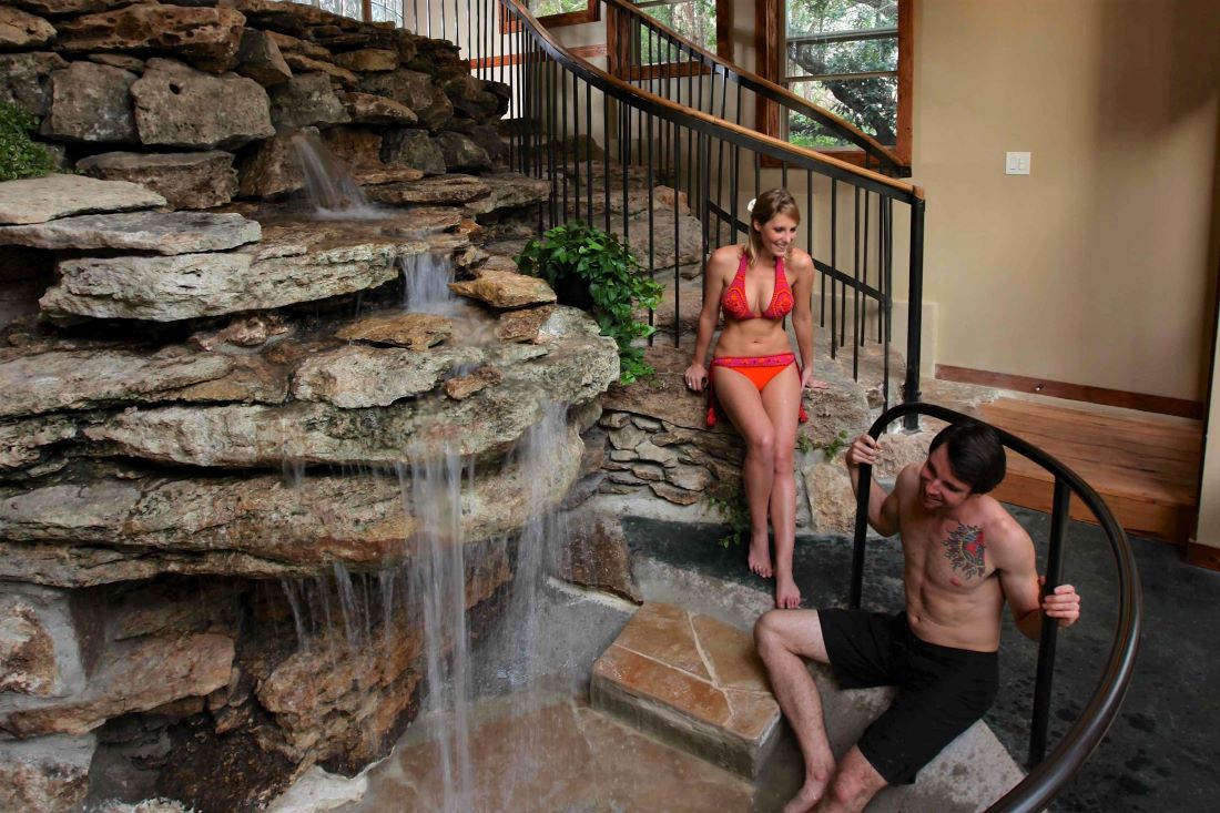 Cypress Valley Treehouse - Glamping in Texas Hill Country